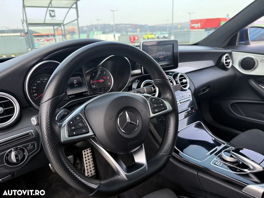 Mercedes-Benz C - 12