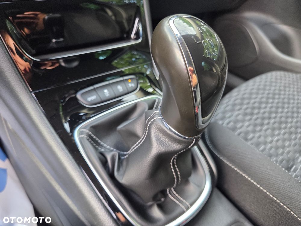 Opel Astra 1.4 Turbo Dynamic - 10