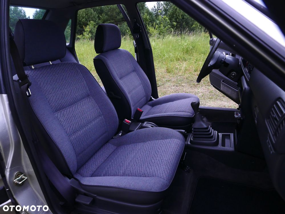 Mazda 626 2.0 D LX - 18