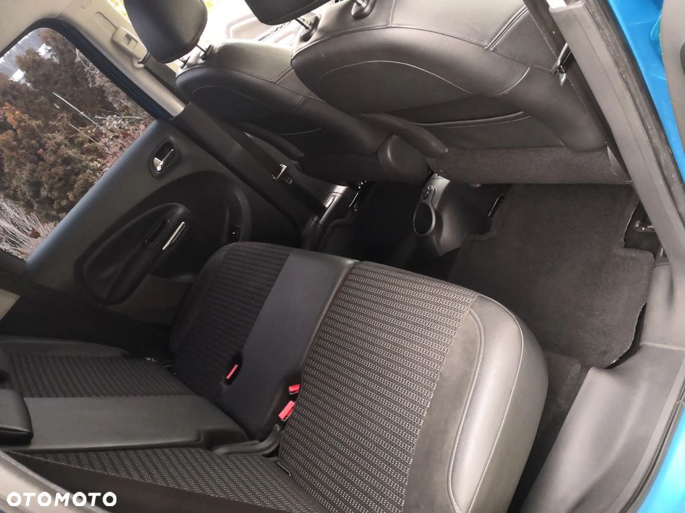 Citroën C3 Picasso 1.6 HDi Exclusive Euro5 - 24