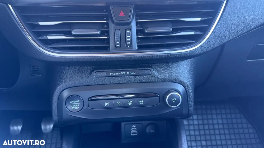 Ford Focus 1.0 EcoBoost Titanium - 9
