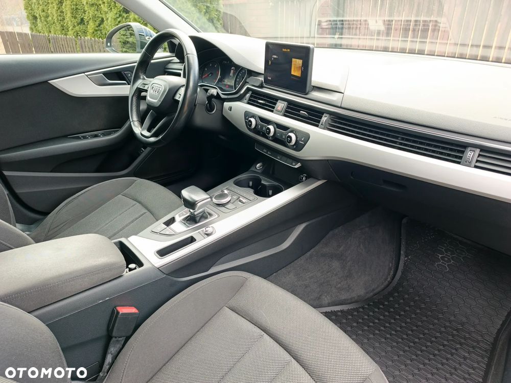 Audi A4 Avant 2.0 TDI Sport S tronic - 8