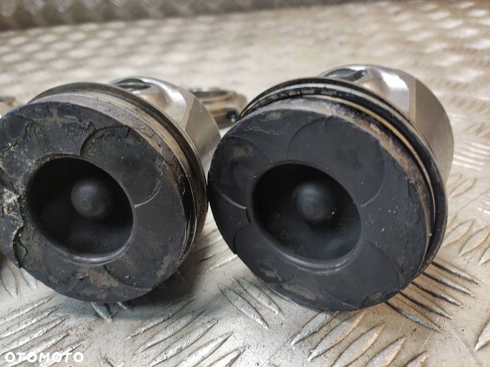 TŁOK + KORBOWÓD VOLVO S80 I  S80 I S60 XC90 V70 D5244T2 VOLVO 2.4 D5 - 4