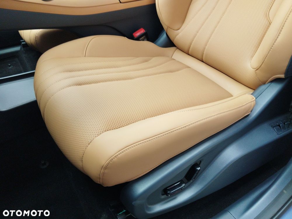 Geely Starray EM-i 1.5 PHEV Max - 13