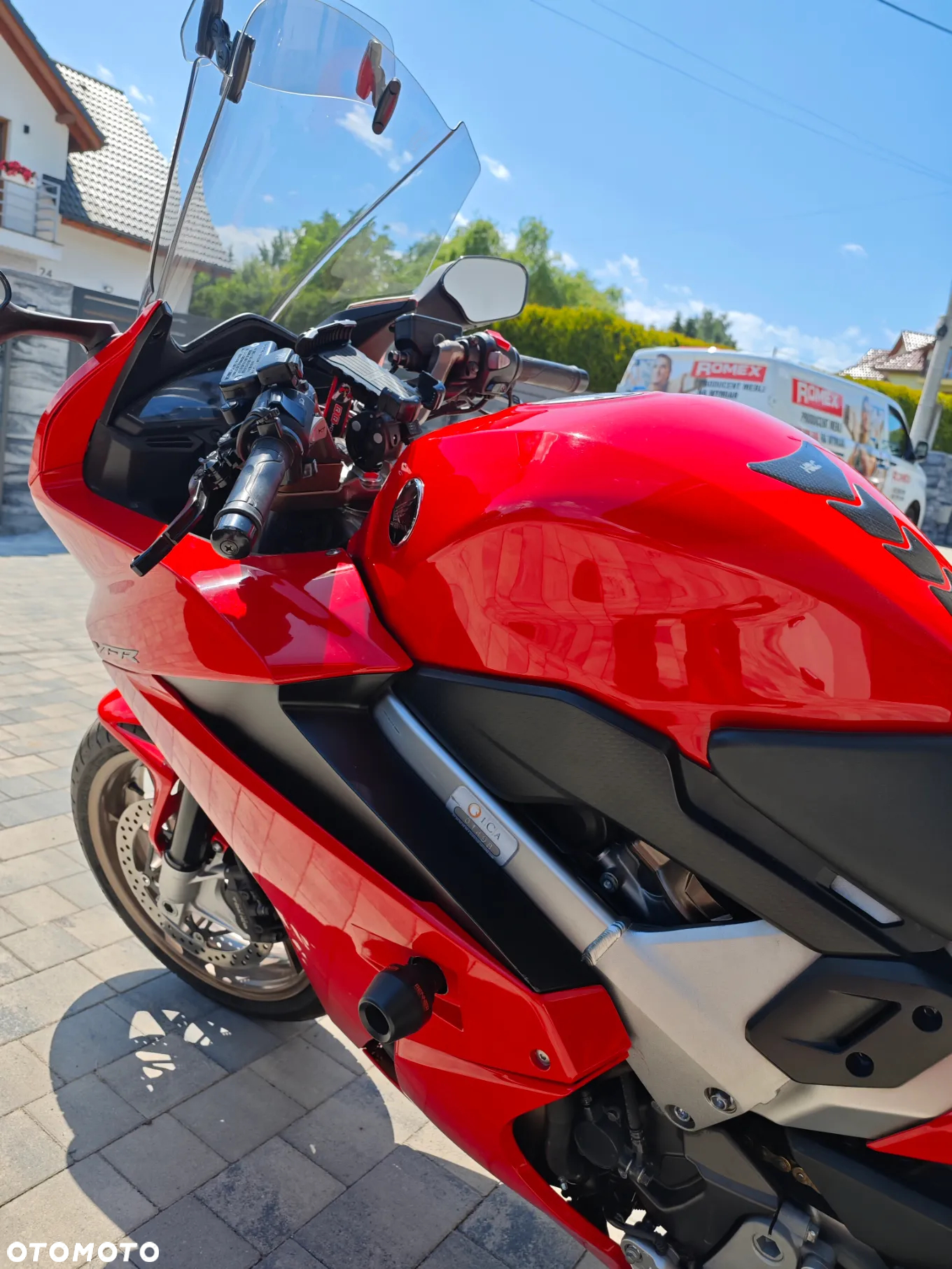 Honda VFR - 5