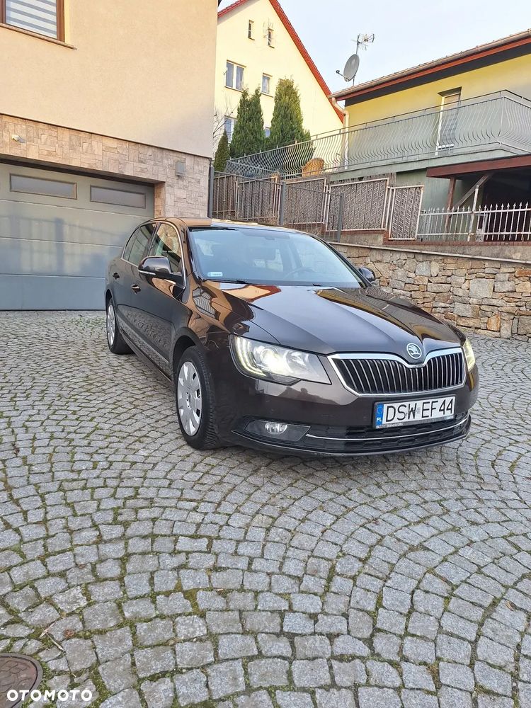Skoda Superb 2.0 TDI Elegance - 2