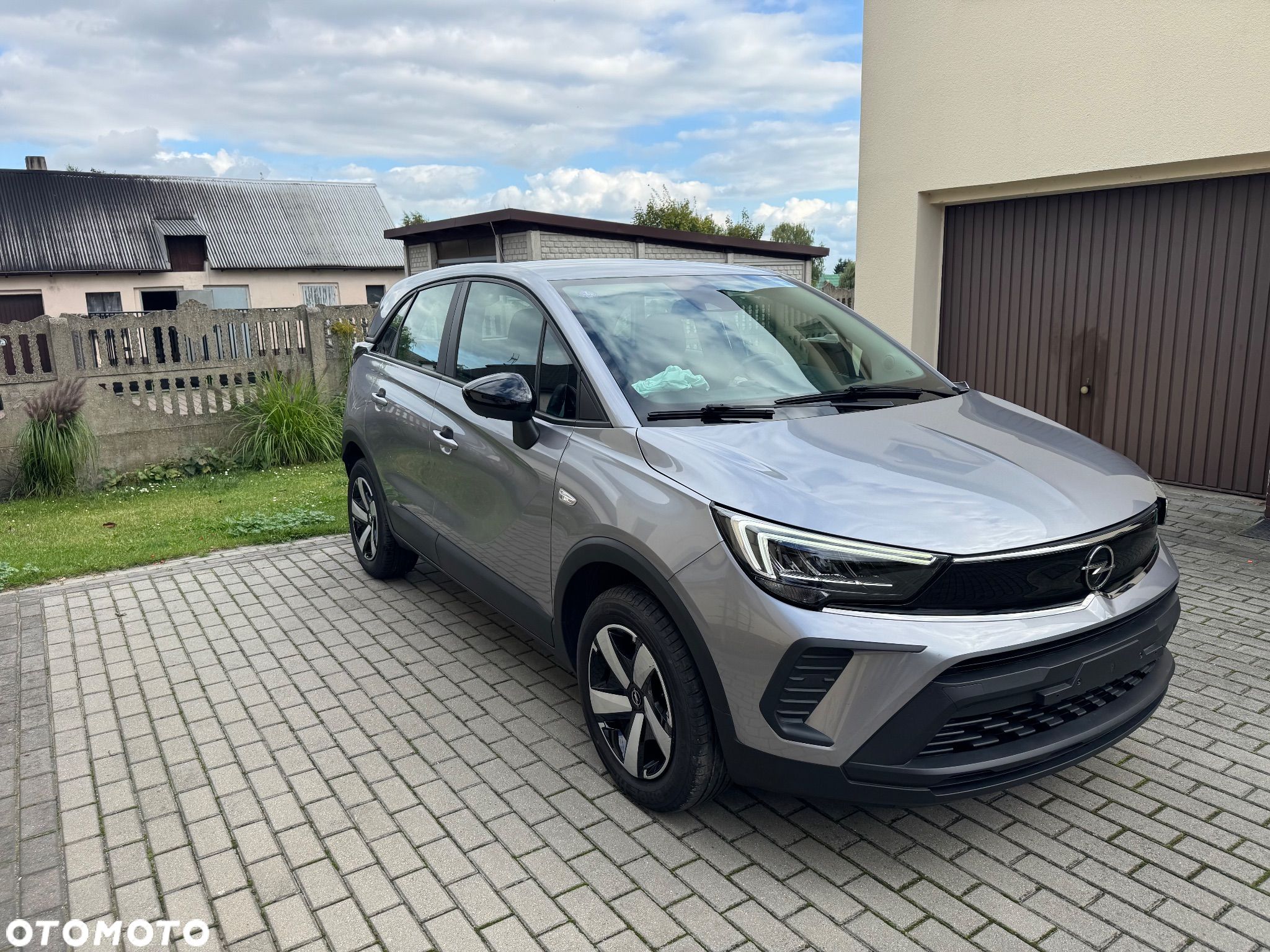 Opel Crossland 1.2 T Edition Business Pack - 1