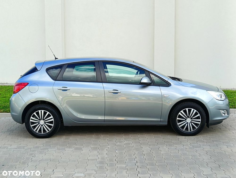 Opel Astra 1.4 EcoFLEX Start/Stop Innovation - 16