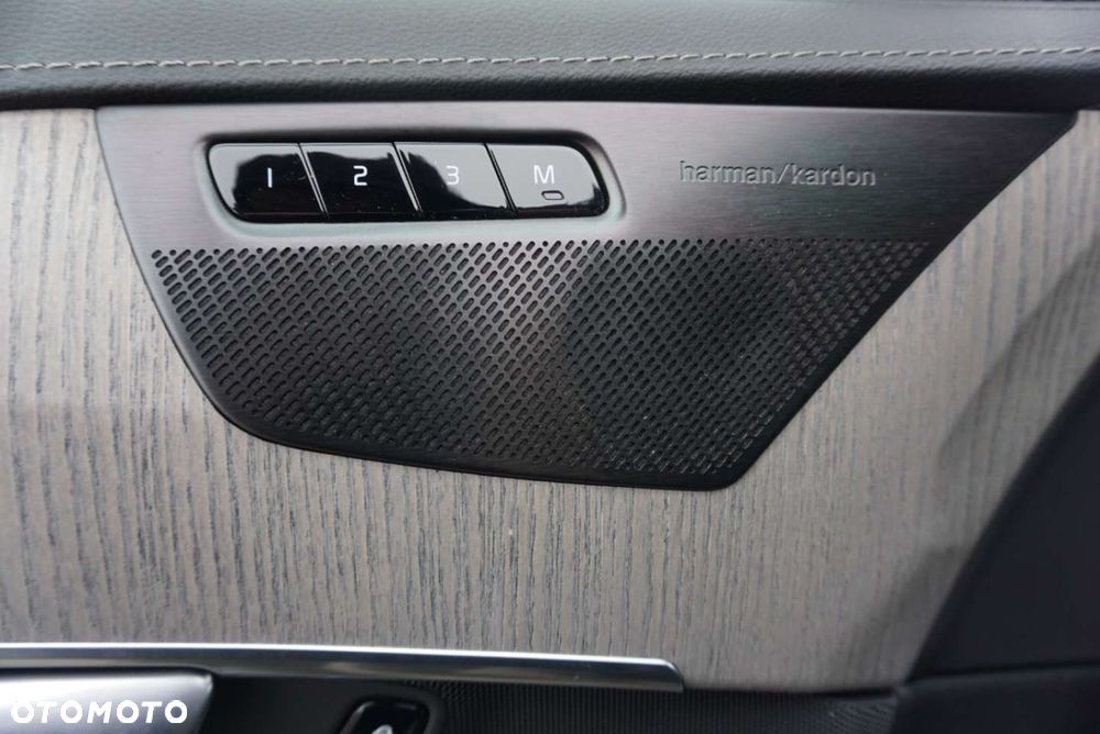 Volvo XC 90 - 13
