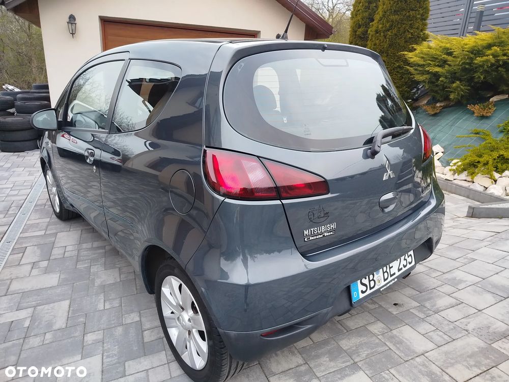 Mitsubishi Colt - 4