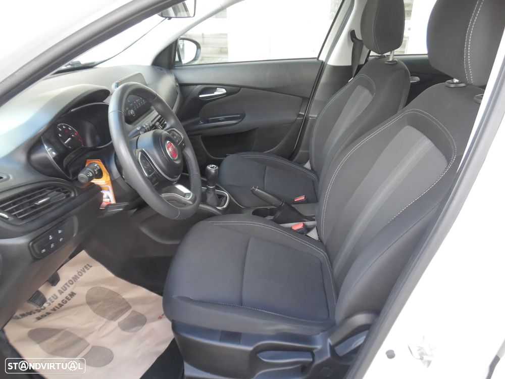 Fiat Tipo Station Wagon 1.0 GSE T3 City Life - 22
