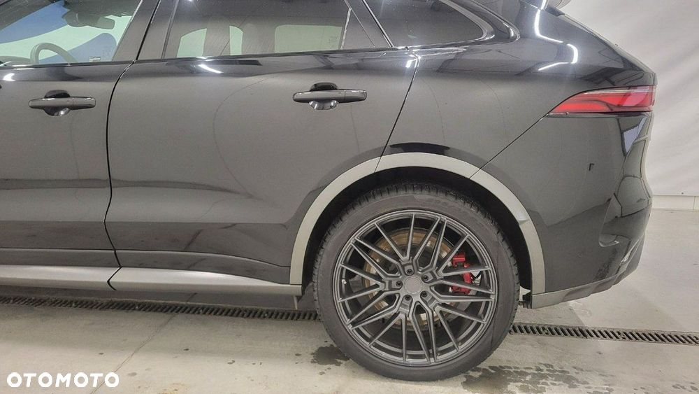 Jaguar F-Pace 5.0 V8 P550 AWD SVR - 9