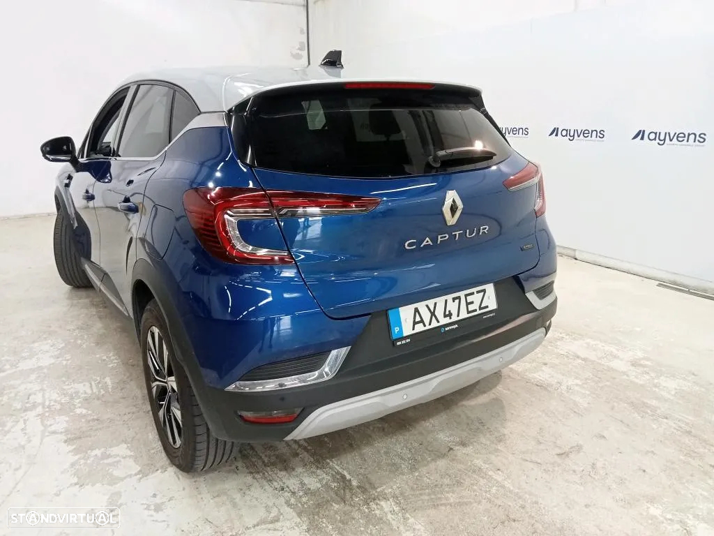 Renault Captur 1.6 E-Tech Plug-In Hybrid Techno - 2