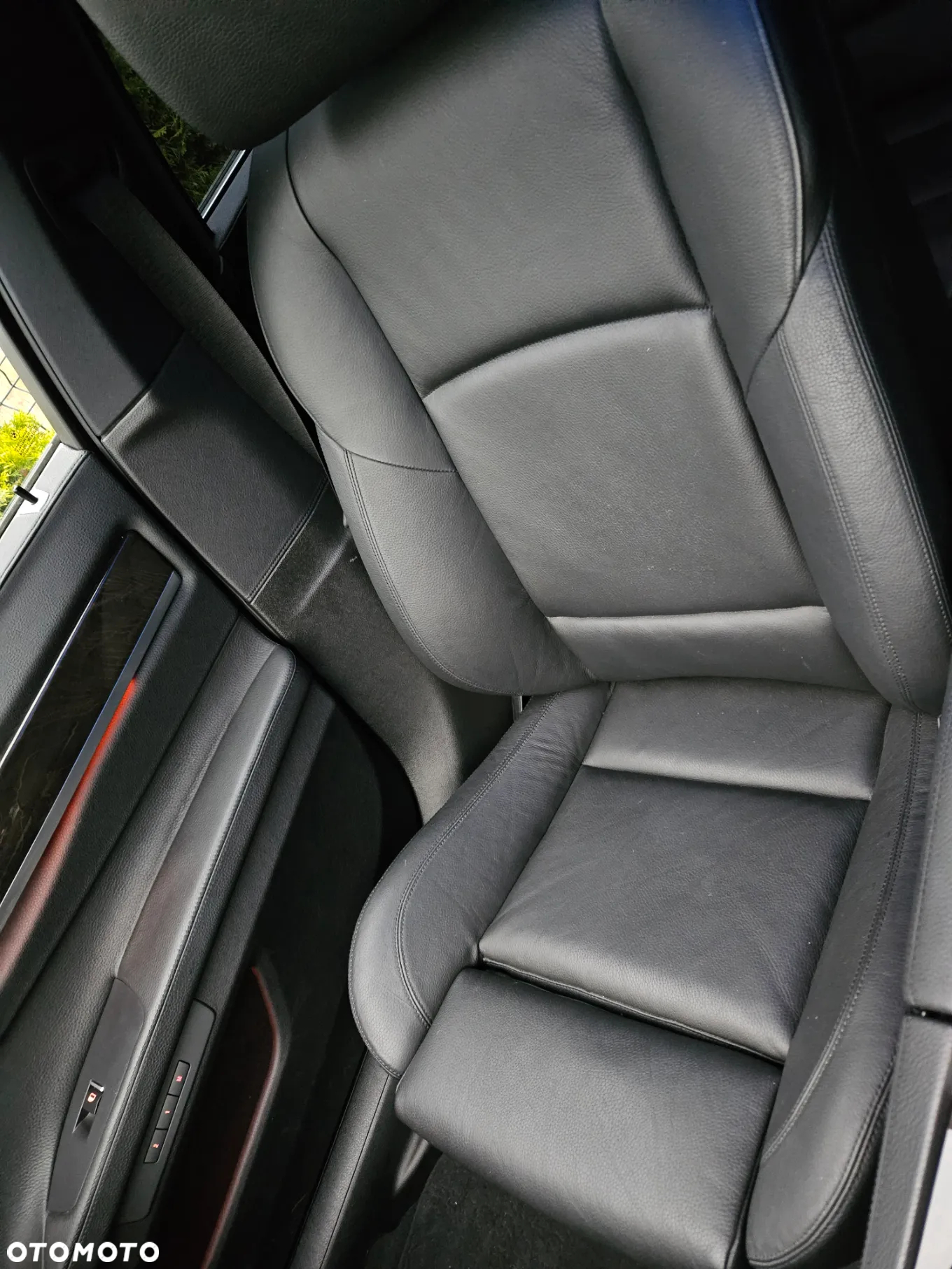 BMW Seria 7 750i - 11