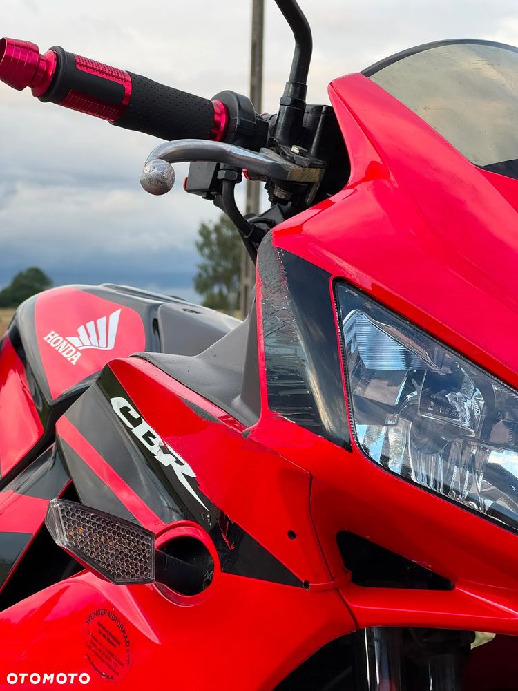 Honda CBR - 7