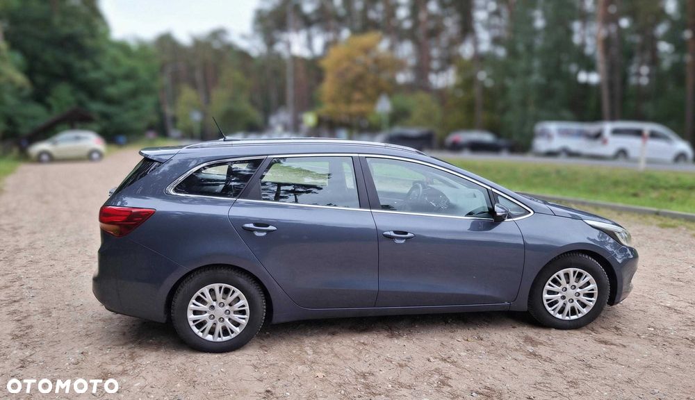 Kia Ceed - 4