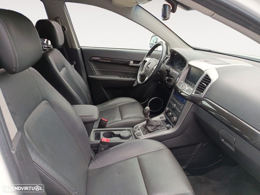 Chevrolet Captiva 2.2 VCDi Seven 7L — fotografia 15