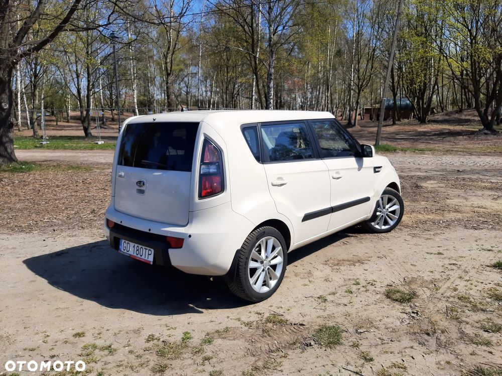 Kia Soul 1.6 CRDI L - 11