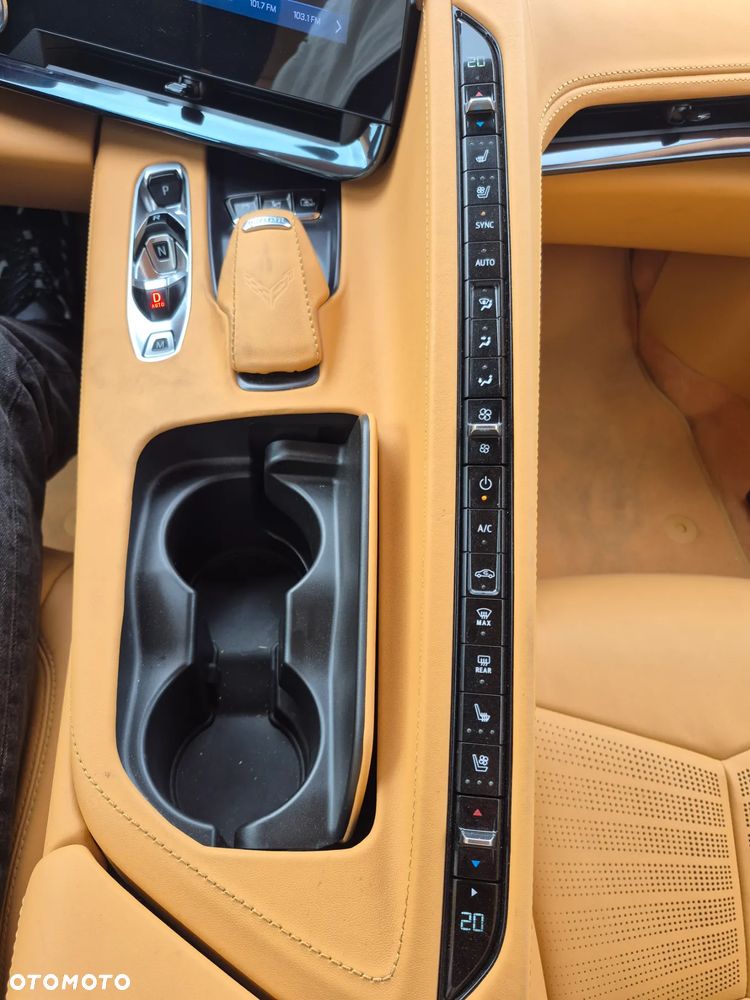 Chevrolet Corvette Stingray 3LT 6.2 V8 Automatik - 29