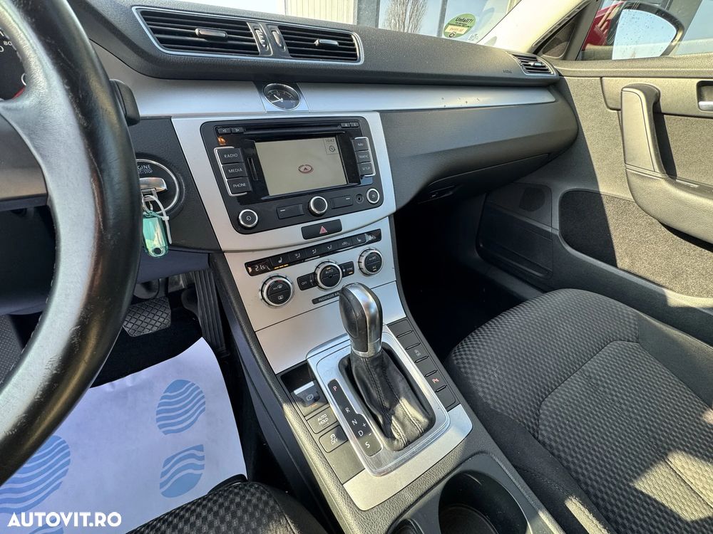 Volkswagen Passat 2.0 Blue TDI DSG SCR Comfortline - 31