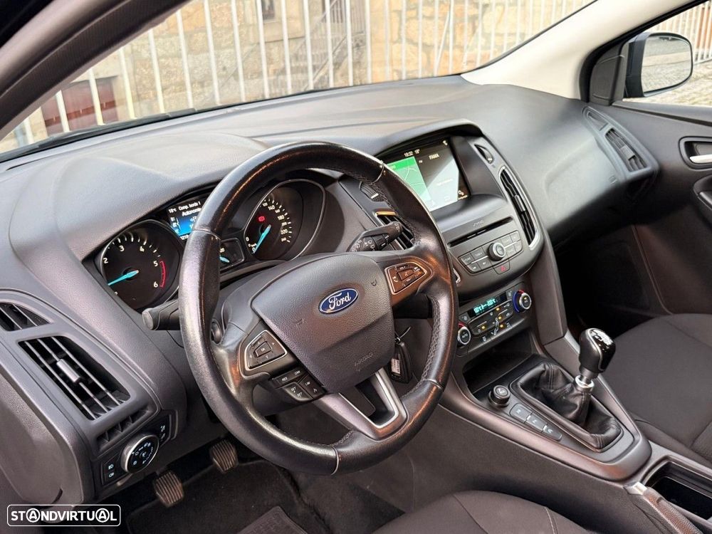 Ford Focus 1.5 TDCi EcoBlue Titanium - 9