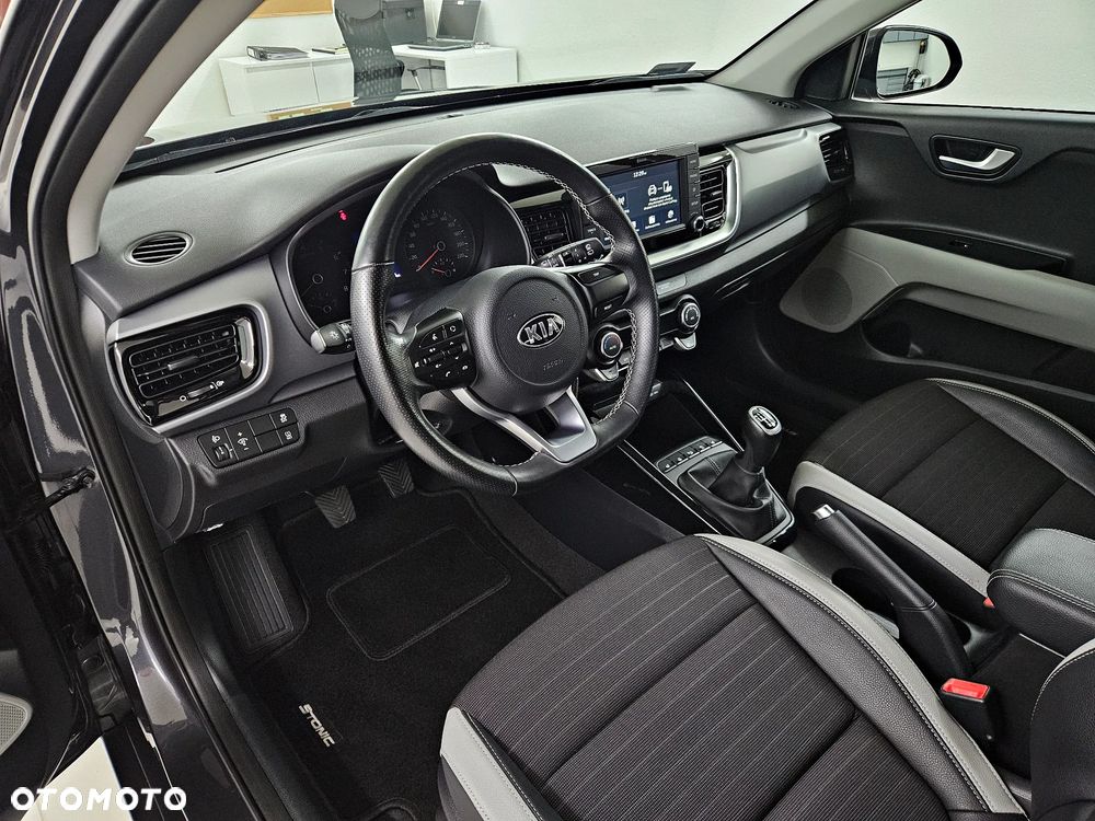 Kia Stonic 1.4 L - 7