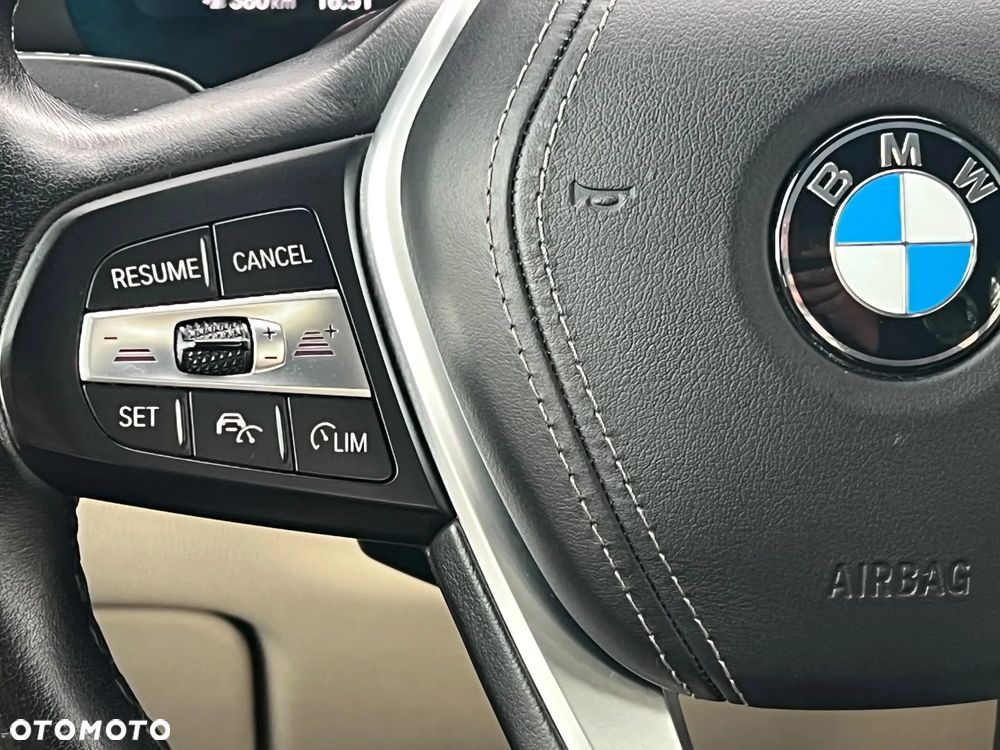 BMW X5 xDrive25d - 17