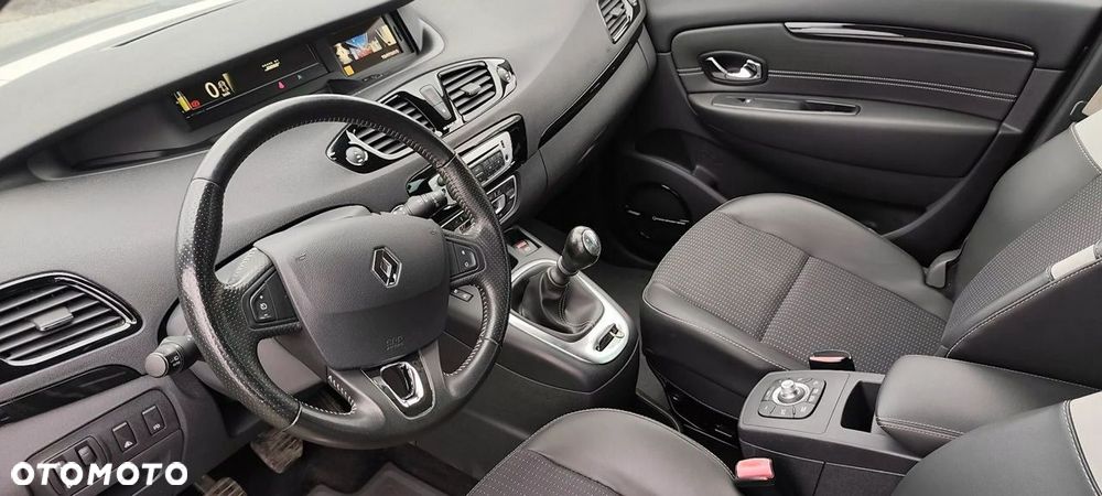 Renault Grand Scenic ENERGY TCe 115 Bose Edition - 10