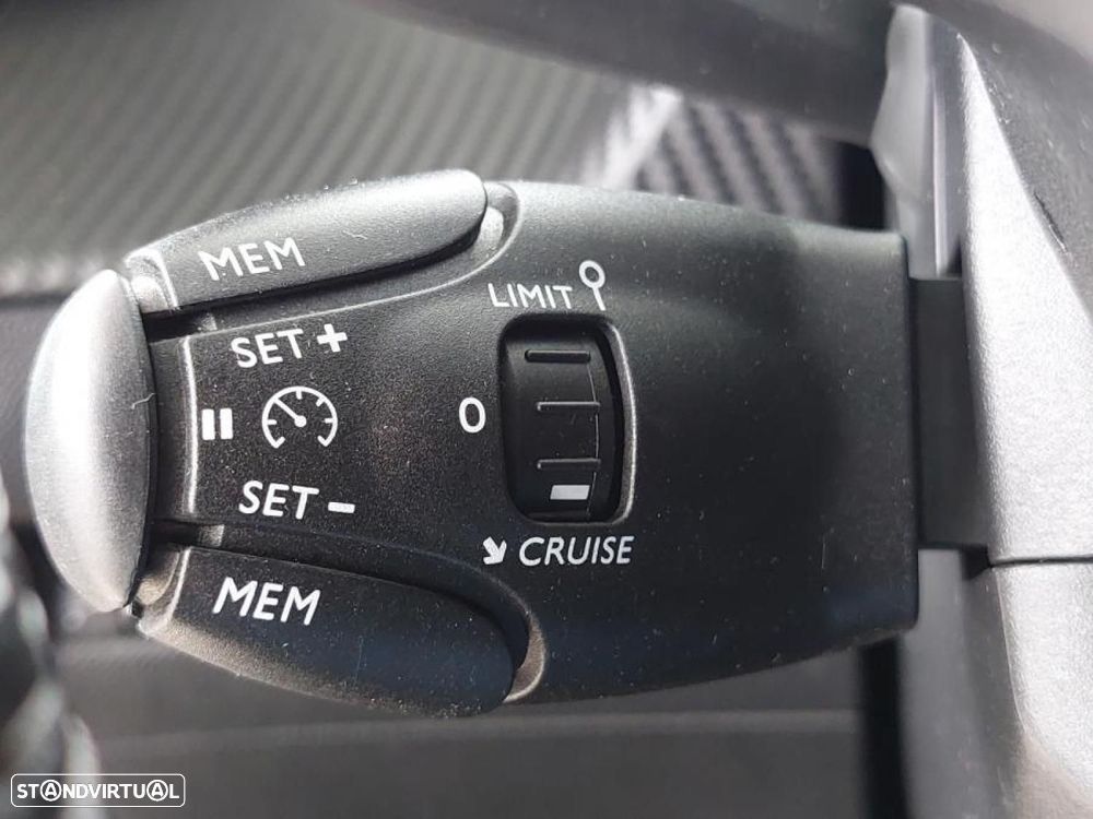 Peugeot 208 1.5 BlueHDi Active - 12