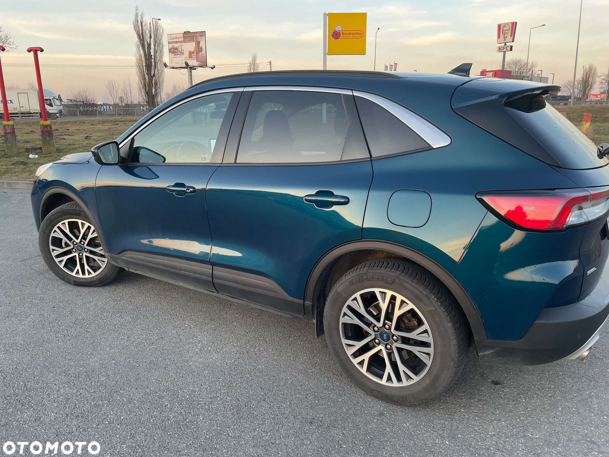 Ford Escape 1.5 EcoBoost AWD SE - 3