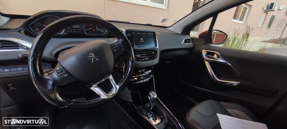 Peugeot 2008 PureTech 110 Stop&Start EAT6 GT-Line Edition - 15