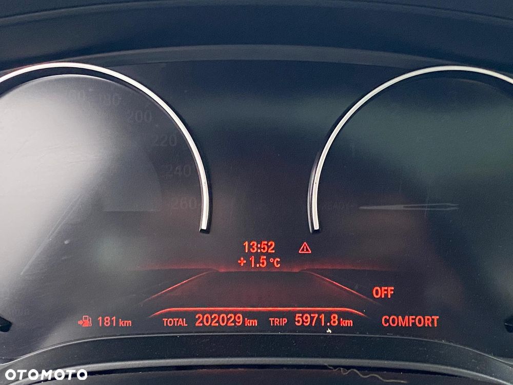 BMW Seria 5 530i xDrive Sport Line sport - 23