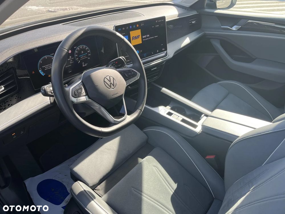 Volkswagen Passat Variant 2.0 TDI SCR Business DSG - 9