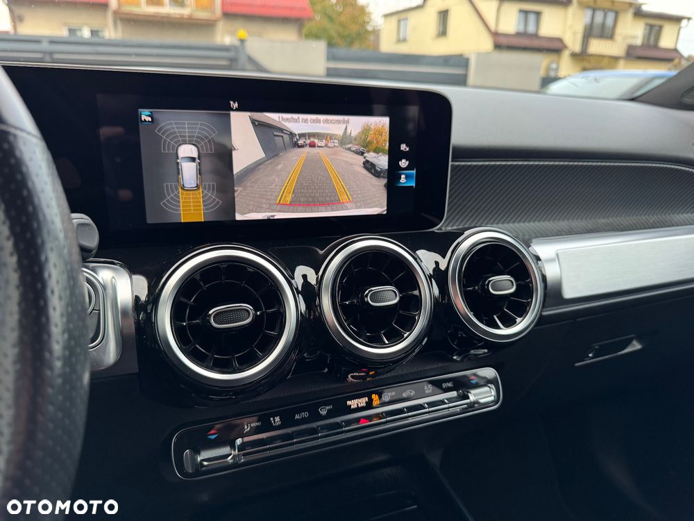 Mercedes-Benz GLB 250 4Matic 8G-DCT AMG Line - 29