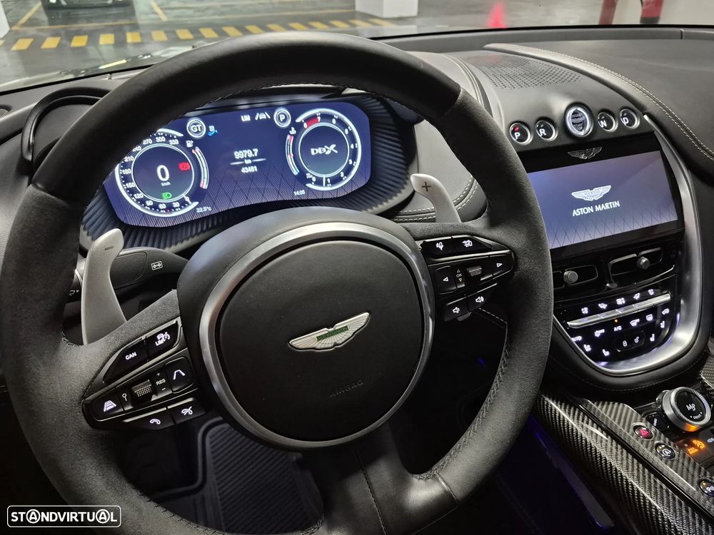 Aston Martin DBX 707 - 9