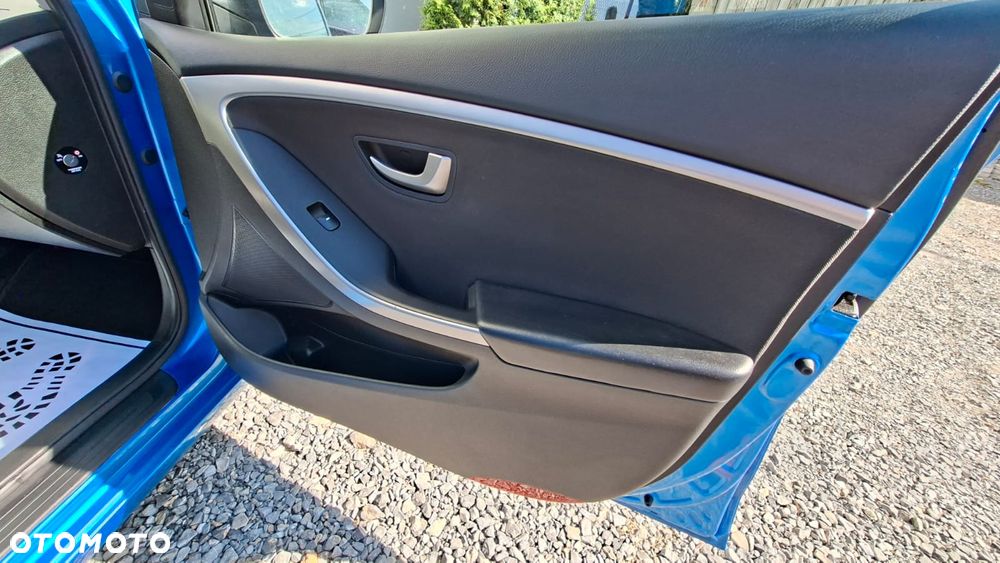 Hyundai i30 1.4 Premium - 8