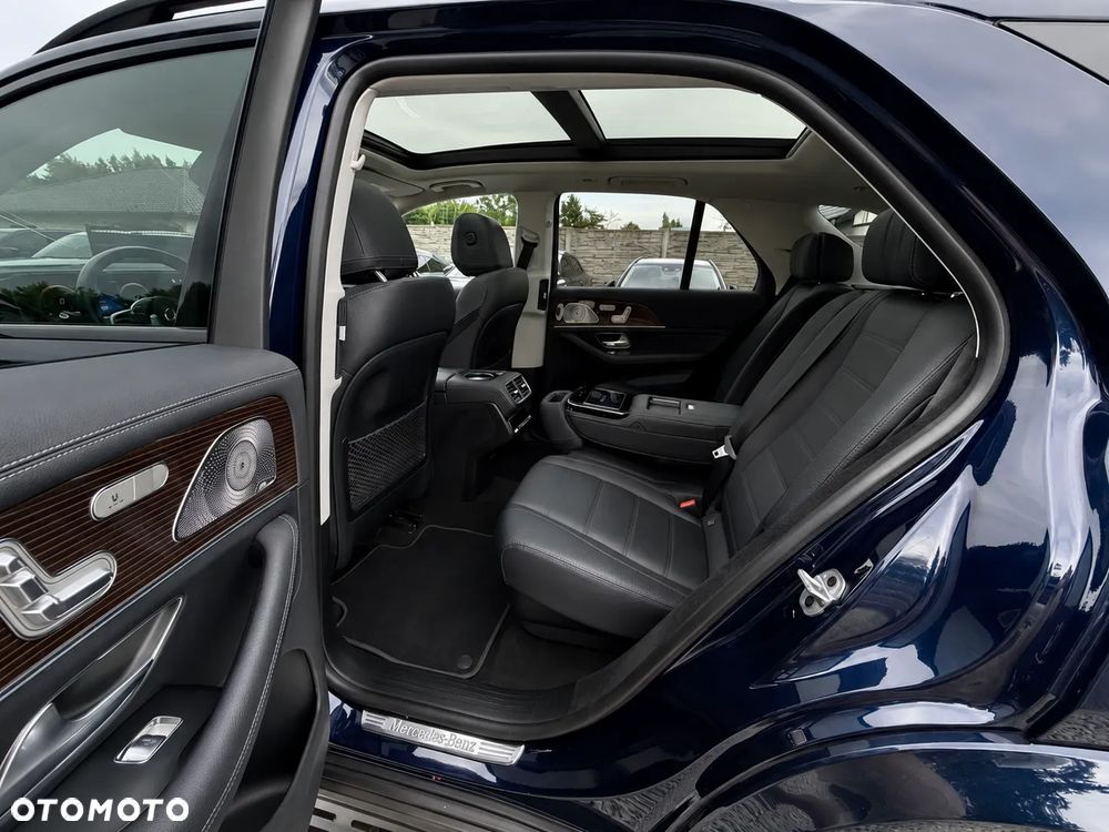 Mercedes-Benz GLE - 28