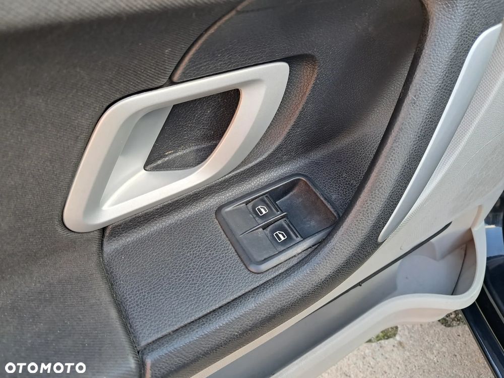 Skoda Fabia - 18