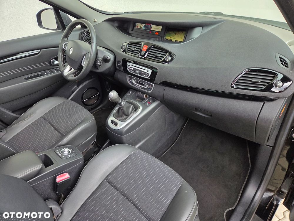 Renault Grand Scenic - 10