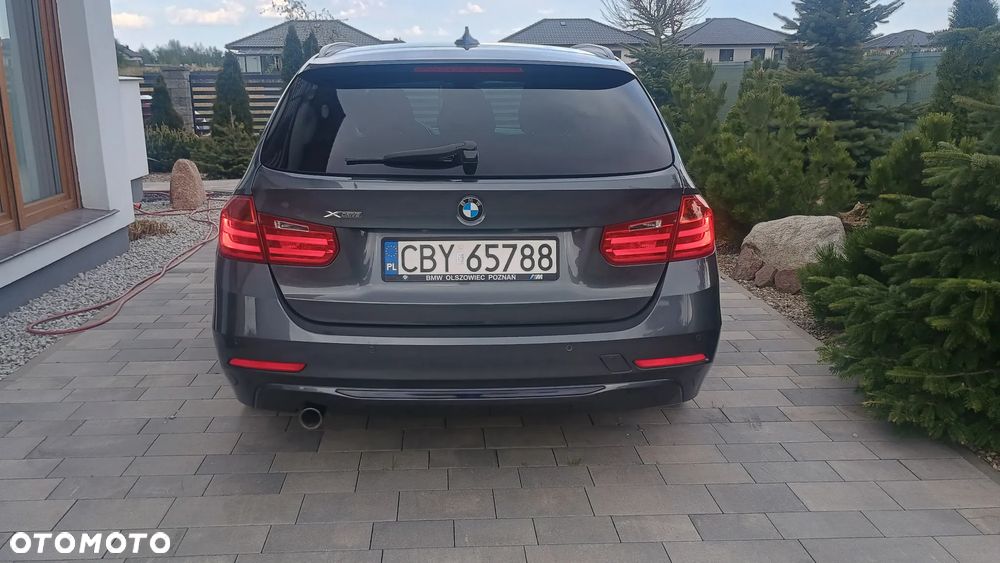 BMW Seria 3 320d xDrive Sport Line - 4