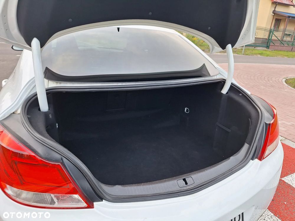 Opel Insignia - 23