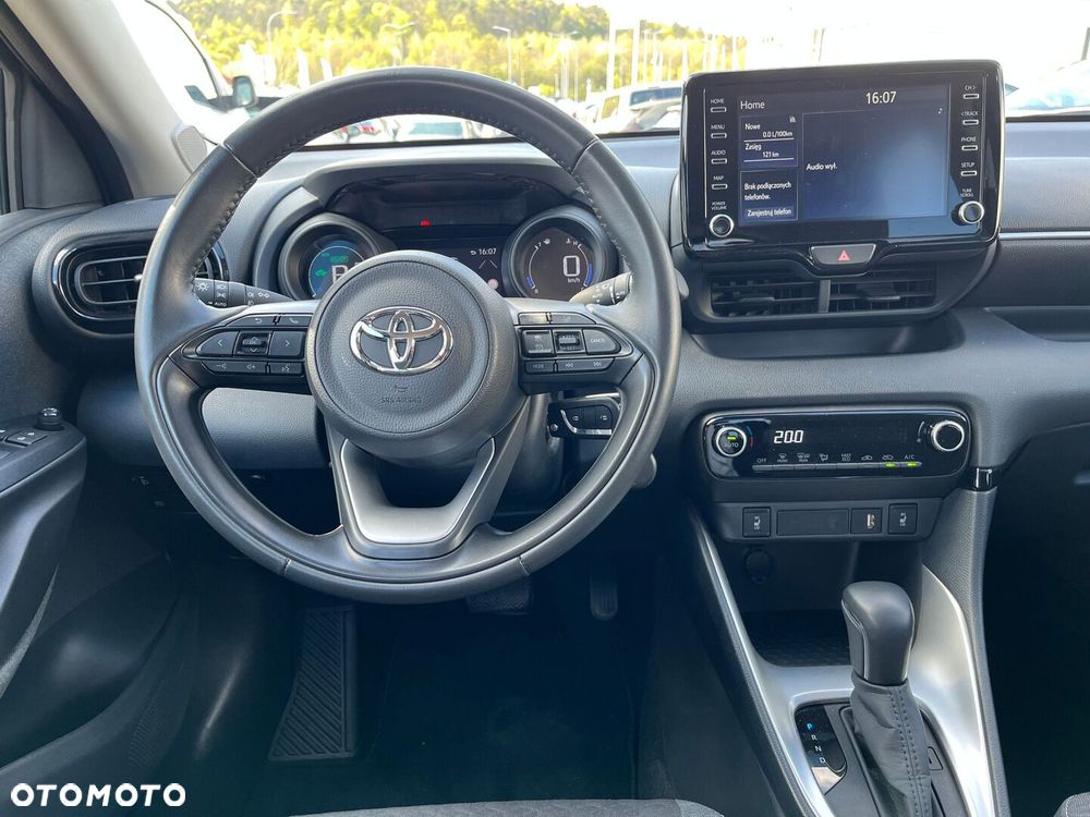 Toyota Yaris - 11