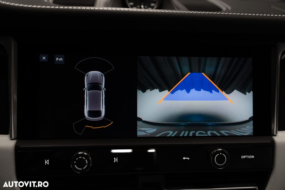 Porsche Macan T - 24