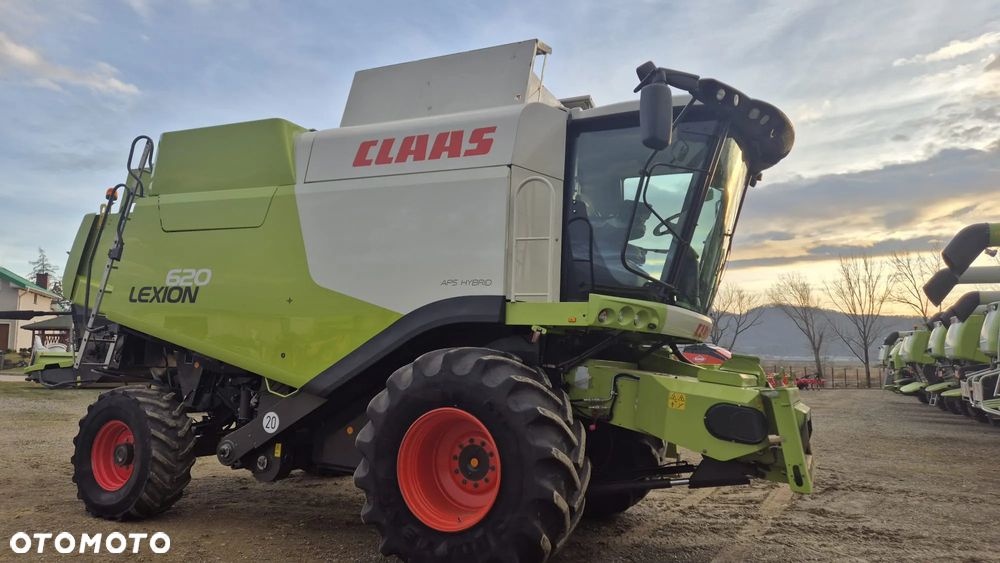 Claas Lexion 620 z hederem - 26