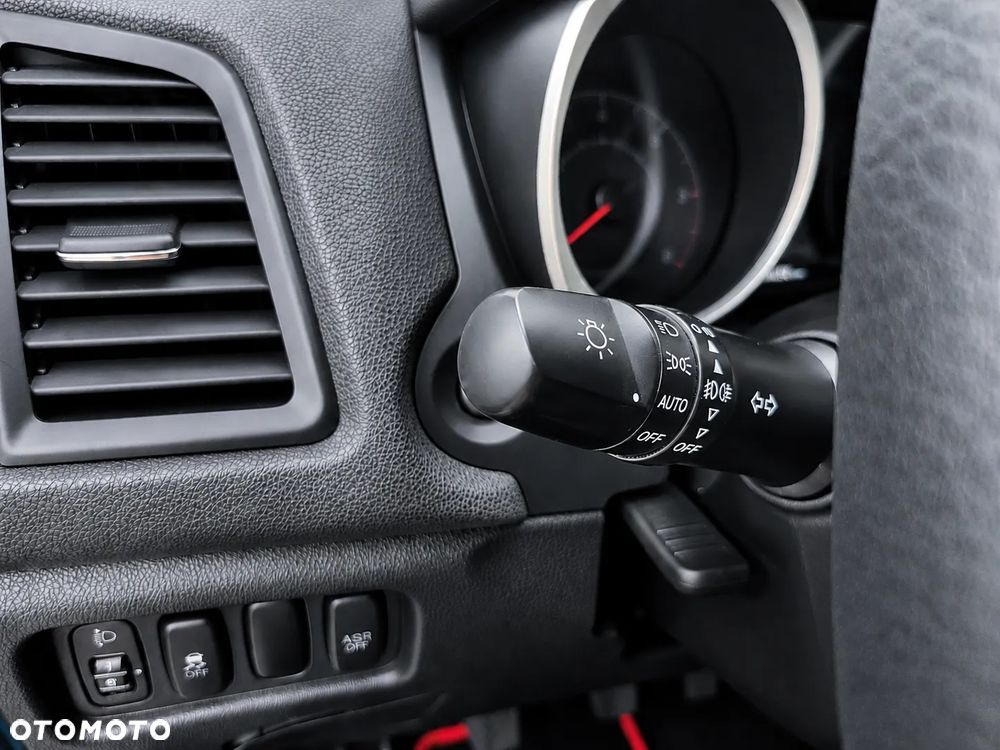 Mitsubishi ASX 1.8 DI-D 2WD Diamant Edition - 21