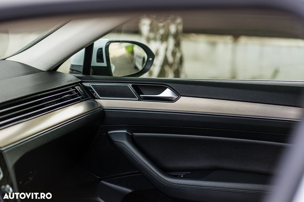 Volkswagen Passat Variant 2.0 TDI DSG R Executive - 25