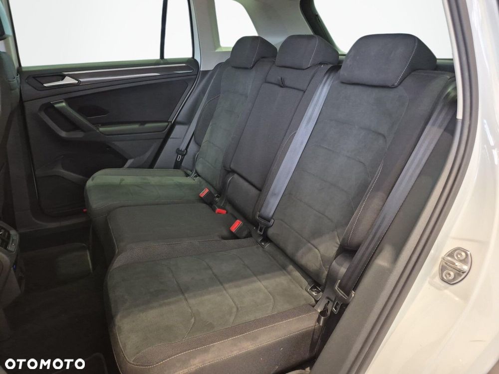 Volkswagen Tiguan 1.5 TSI EVO Elegance DSG - 31