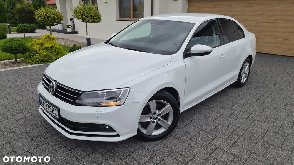 Volkswagen Jetta 2.0 TDI DPF BMT Comfortline - 1