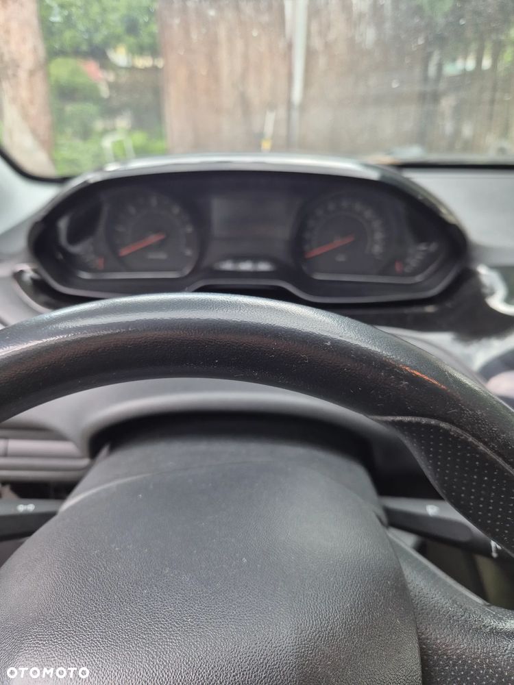 Peugeot 208 1.4 HDi Access - 11
