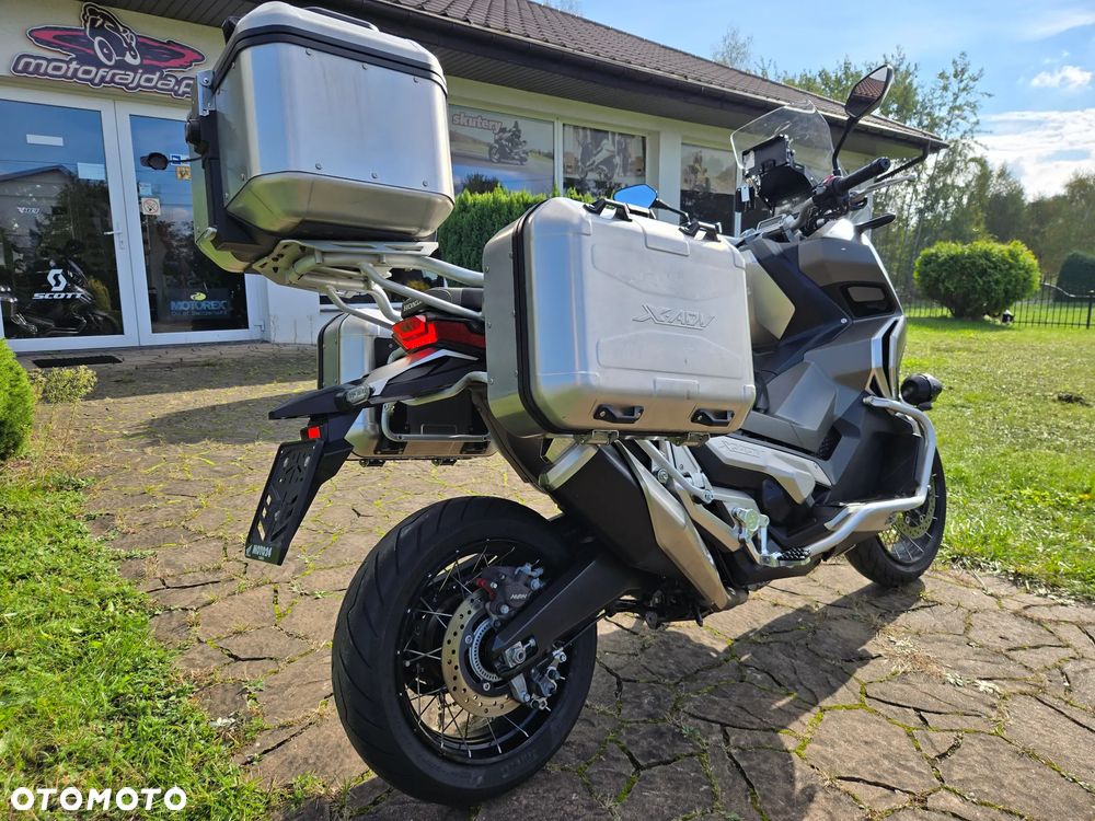 Honda X-ADV - 2